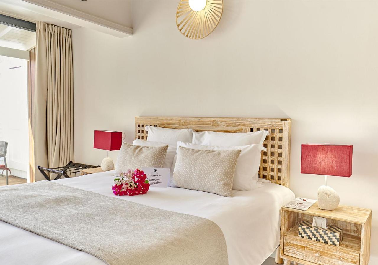 Les Galets Rouges Lodges&Spa Bouillante Extérieur photo